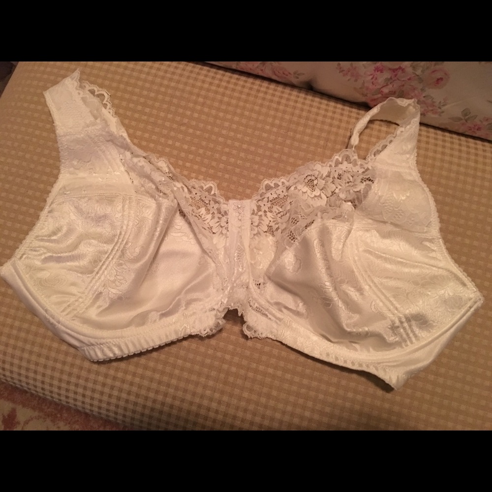 Plus size Comfort Choice underwire bra Size 44DD